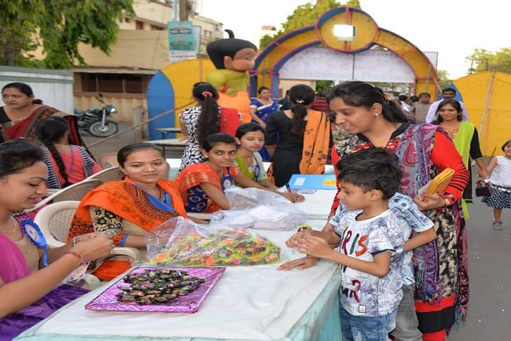 K G Dholakiya School-Chocolate Exhibition
