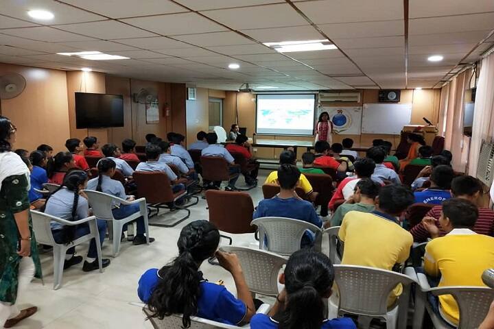 Kameshwar International School-Smart Class