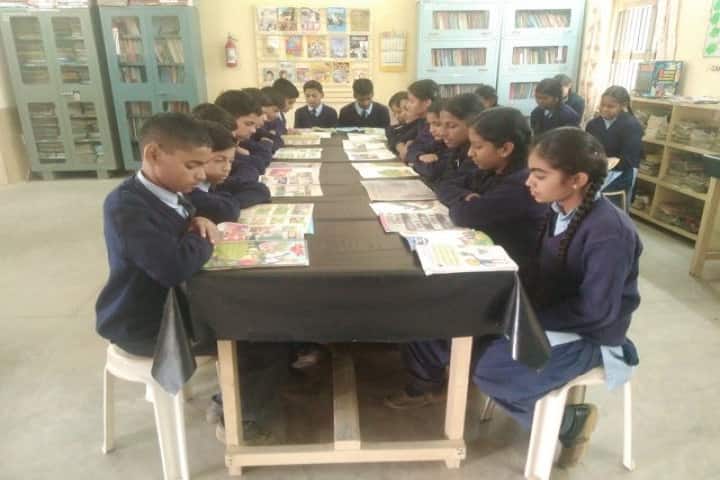 Kamala Rani Sanghi Public School-Library