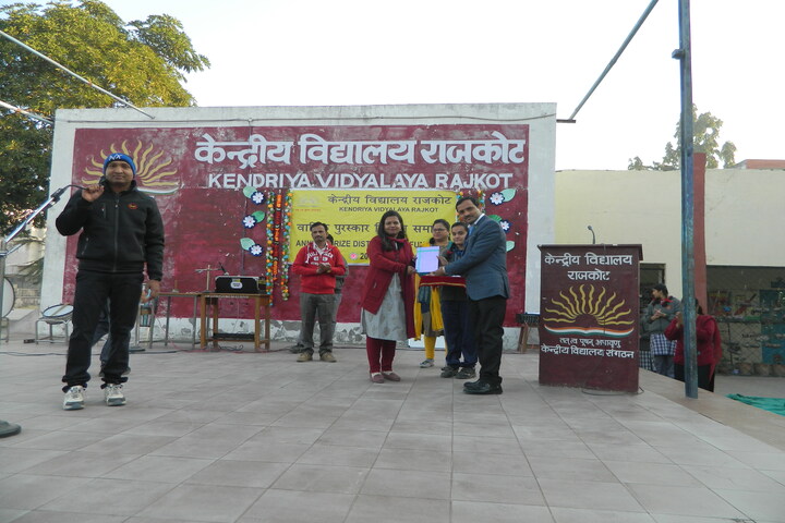 Kendriya Vidyalaya-Annual Prize Distribution