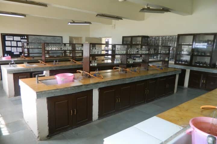 Kendriya Vidyalaya No 3-Chemistry Lab