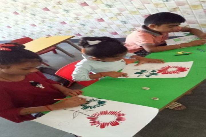 LP Savani International School-Art