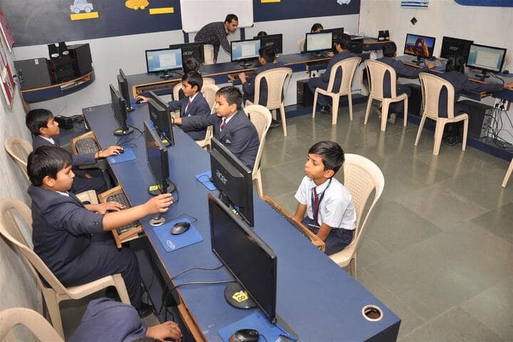 N C Thakar Education Campus-Computer Lab