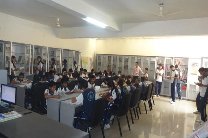 P P Savani School-Library