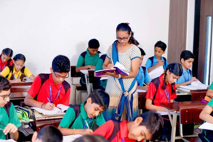 Radiant English Academy-Classroom