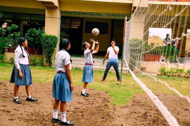Radiant English Academy-Sports
