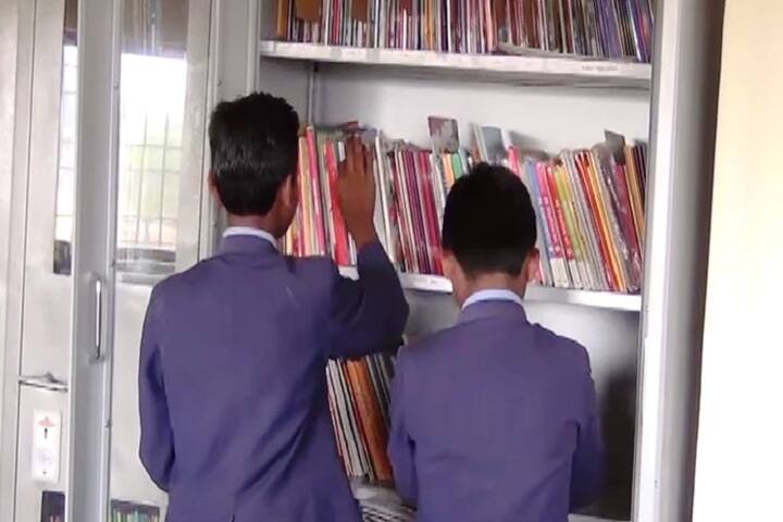 Samarpan Gnyan School-Library