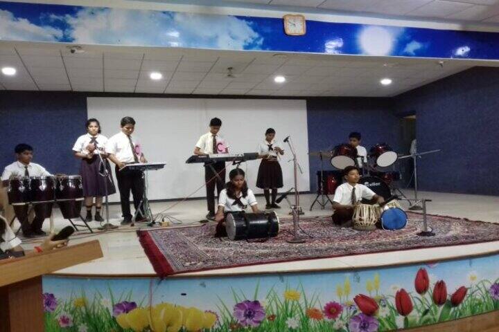 Sardar Patel Vidyalaya-Music Instrument