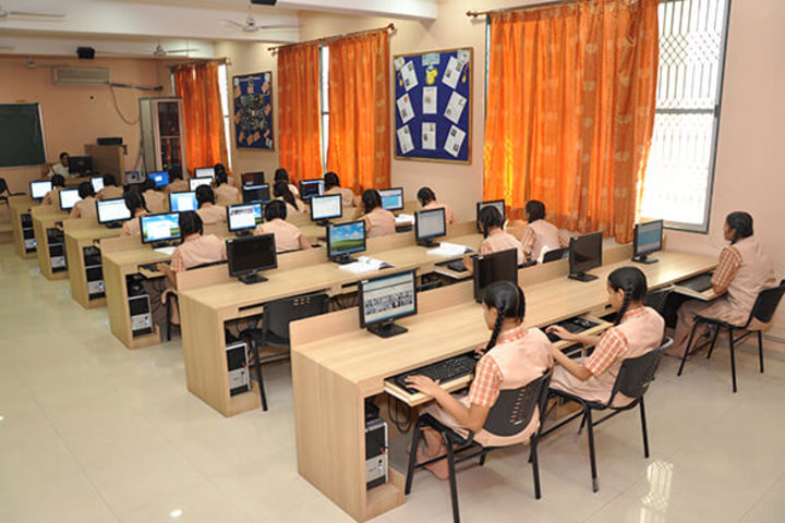 Sarvanaman Vidya Mandir-Computer Lab