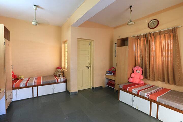 Sarvanaman Vidya Mandir-Hostel Room