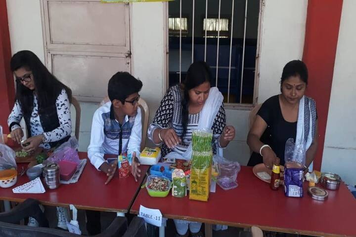 Savvy International School-Food Day