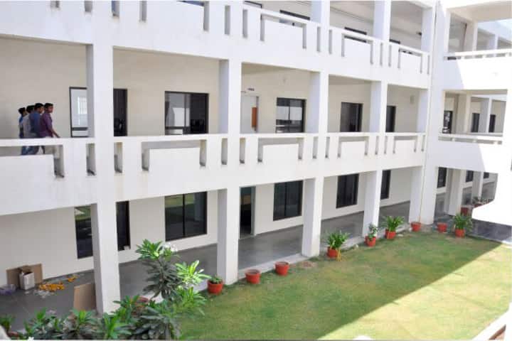 School Of Excellence-Campus View