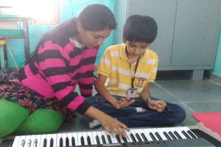 School Of Excellence-Music Room
