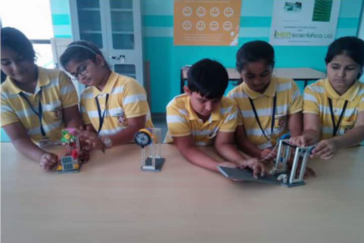 School Of Excellence-Creative Minds
