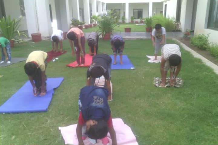 School Of Excellence-Yoga