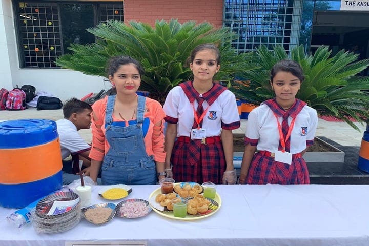 Shanti Asiatic School-Food Fest