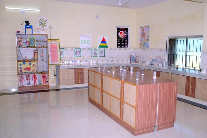 Shardagram English School-Biology Lab