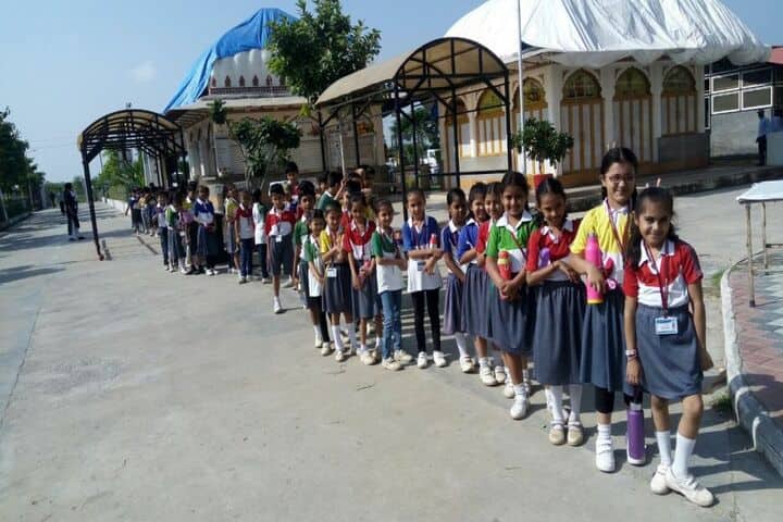 Shiv Ashish School-Educational Tour
