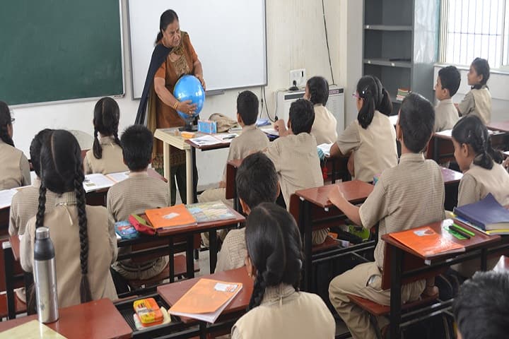 Shree Krishna International School-Classroom