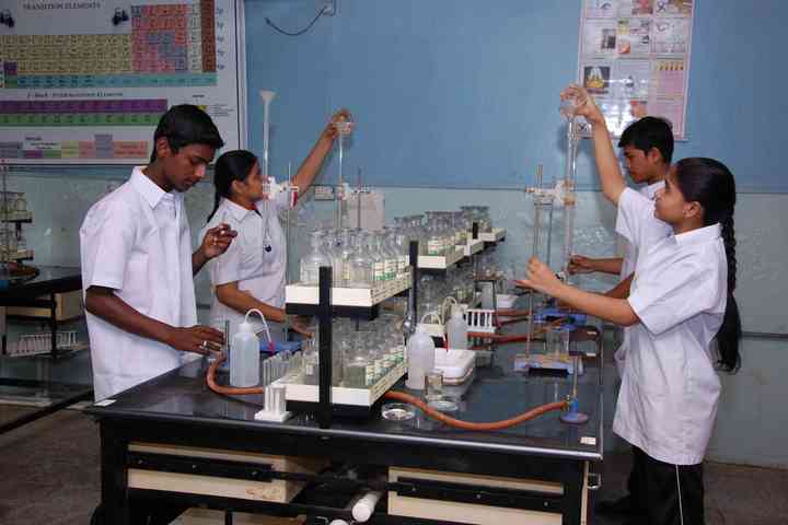 Shree M K Mehta English Medium School-Chemistry Lab