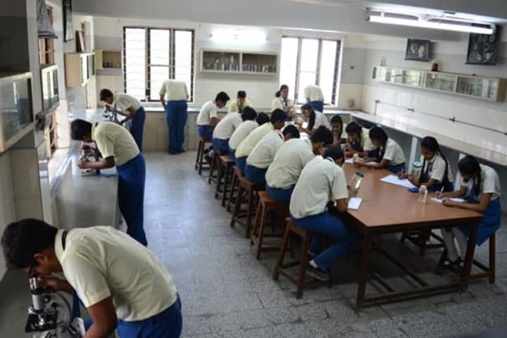 Shree Narayana Central School-Biology Lab