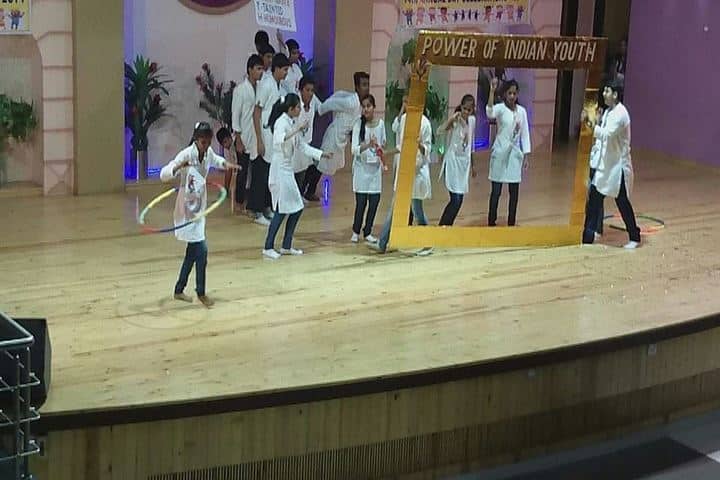 Shree Swaminarayan English Medium School-Dance Activity