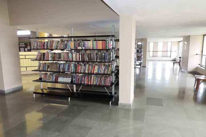 Shree Swaminarayan English Medium School-Library