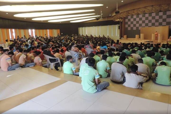Shree Swaminarayan Gurukul-Auditorium