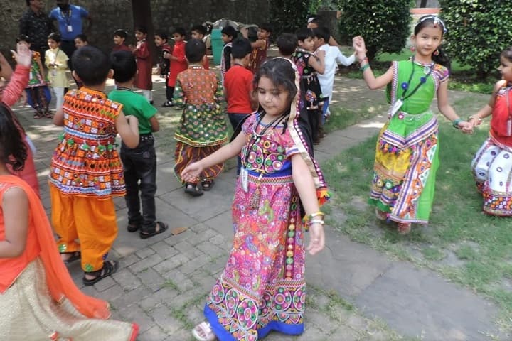 Shree Swaminarayan Gurukul-Navarathri Celebrations