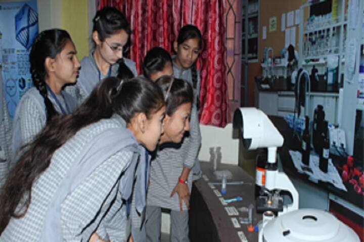 Shree Swaminarayan M G K English Primary School-Science Lab
