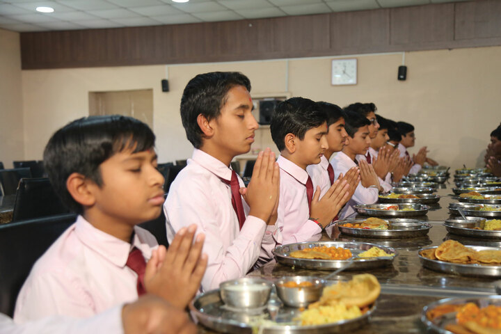 Shree Swaminarayan Vidhyapeeth-Dining Room