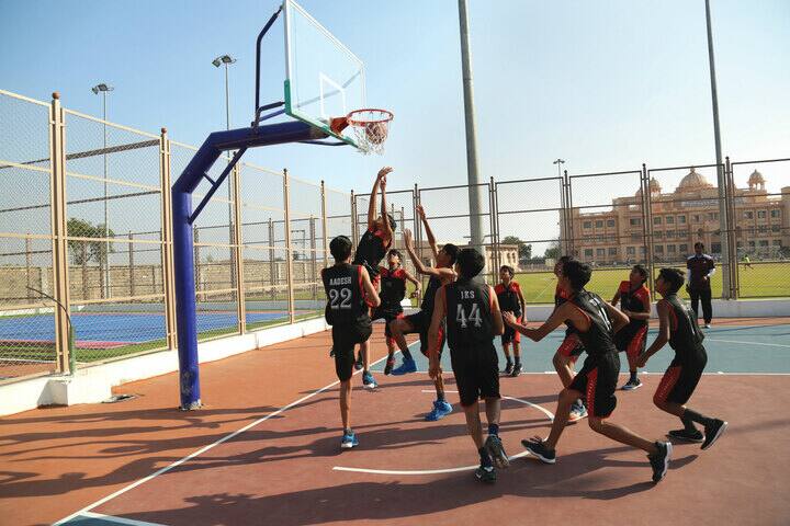 Shree Swaminarayan Vidhyapeeth-Sports