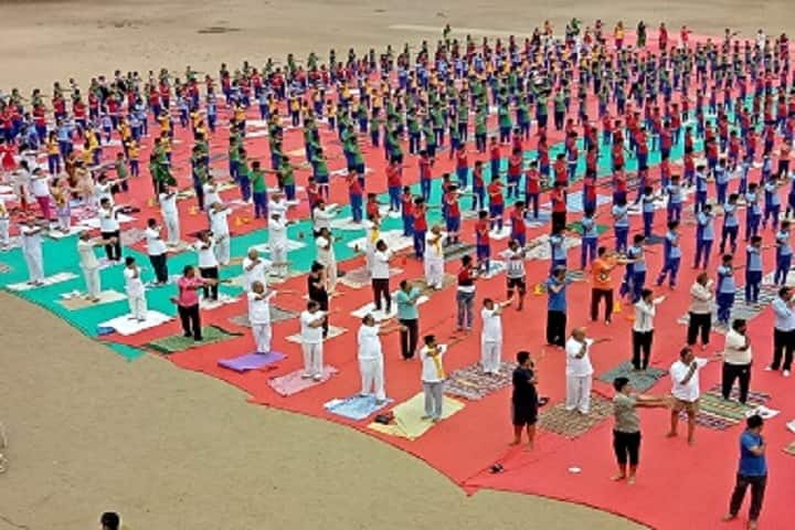 Shree Swaminarayan Vidyalay-Yoga