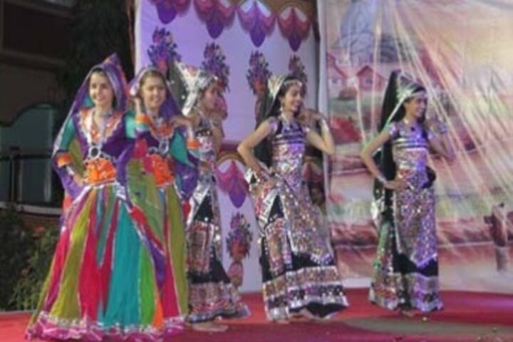 Shree Swaminarayan Vidyalay-Cultural Program