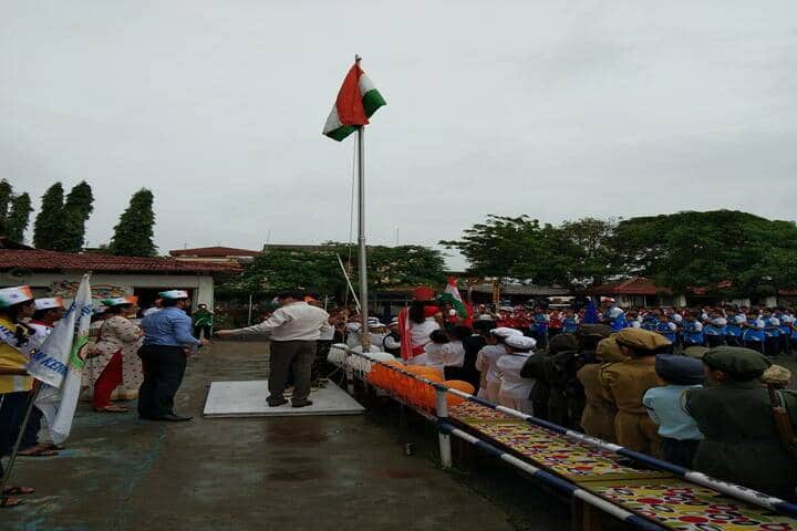 Shree Swaminarayan Vidyaveli Gyan Kendra English Medium School-Independence Day