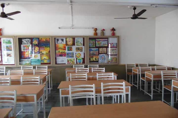 Shreeya Devi Bhagirath Rathi Maheshwari Vidyapeeth-Art and Craft Room