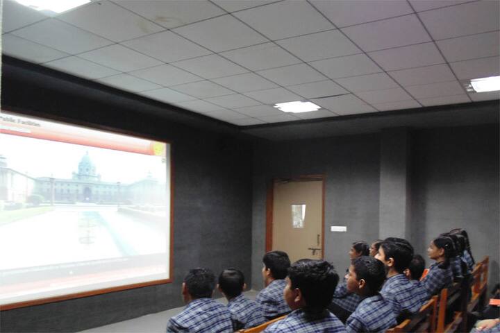 Shreeya Devi Bhagirath Rathi Maheshwari Vidyapeeth-Digital Classroom