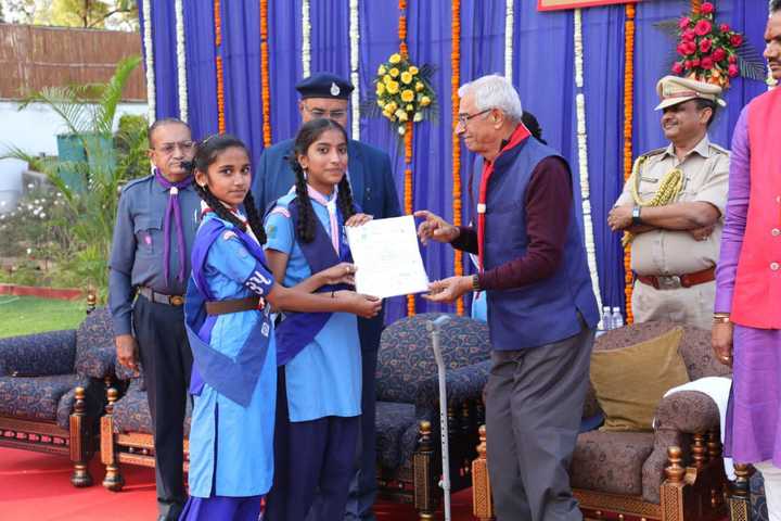 Smt Shardaben Raman Bhai Patel English Med School-Awards