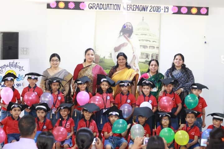 Sri Sri Ravishankar Vidya Mandir-Graduation Day