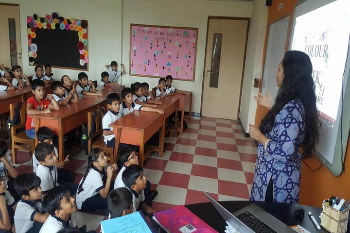 Tapti Valley International School-Classroom