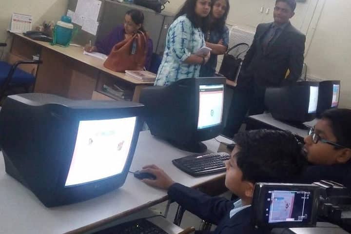 The H B Kapadia New High School-Computer Lab