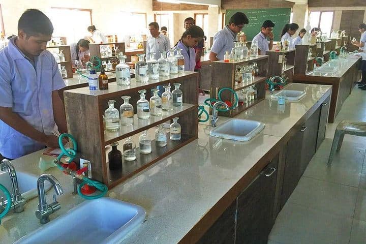 The New Tulip International School-Chemistry Lab