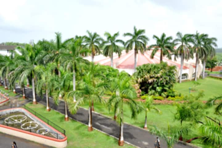 Vallabh Ashrams M G M Amin And V N Savani School-Campus Front View