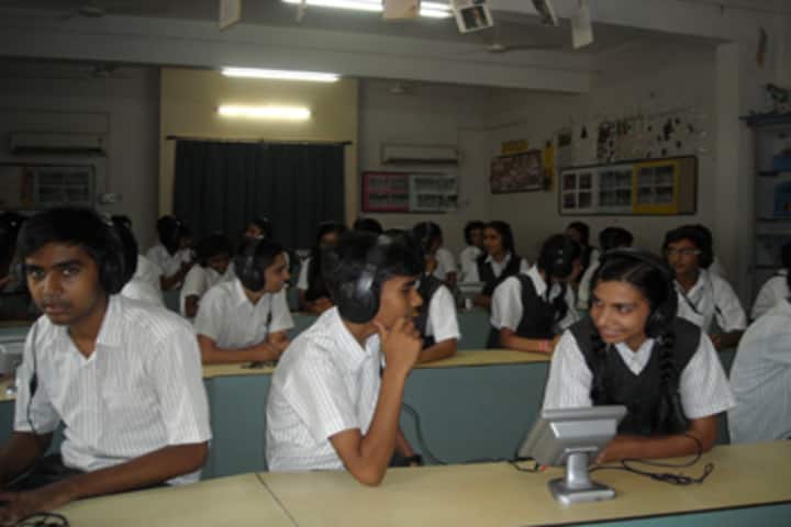 Vallabh Ashrams M G M Amin And V N Savani School-Language lab