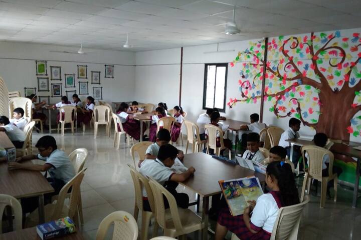 Vishvaniketan Shanti Asiatic School-Library