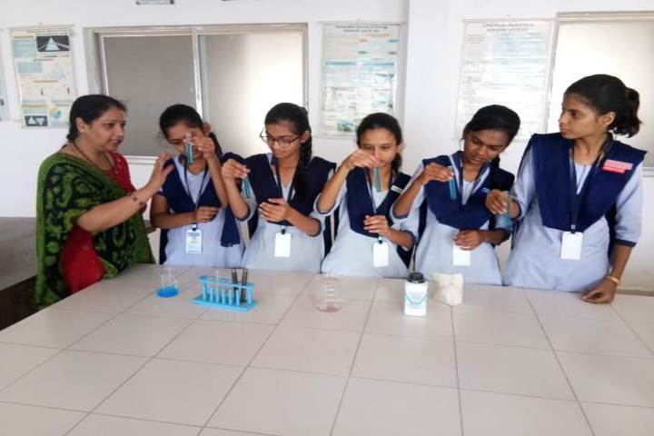 Yagyavalkya Vidya Mandir English Medium School-Physics Lab