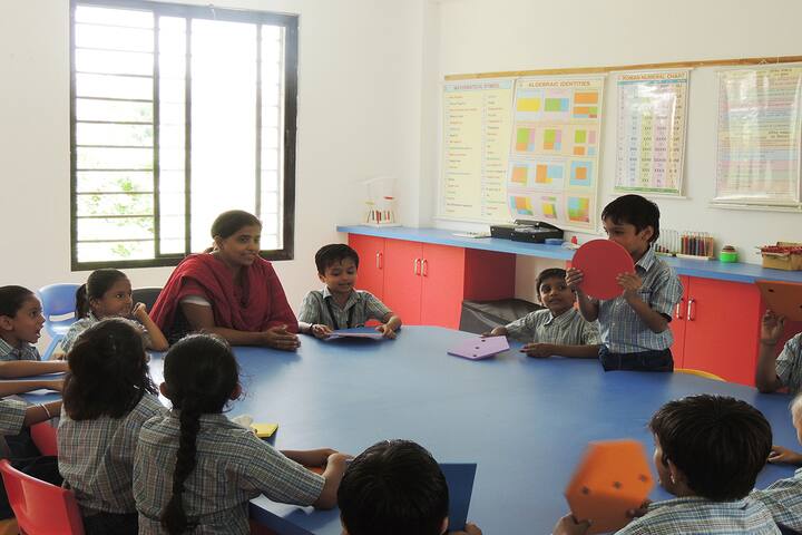 Zebar School For Children-Maths Lab