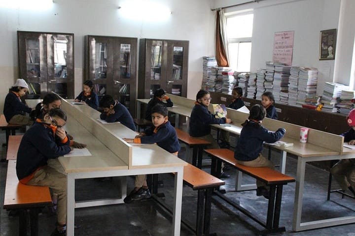 Adarsh Vidya Niketan Sr Sec School-Library