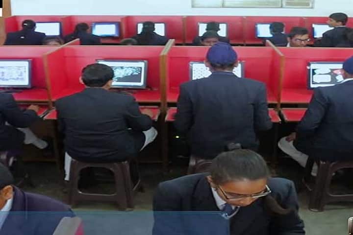 Adi Sankaracharya Convent Pulbic School-Computer Lab