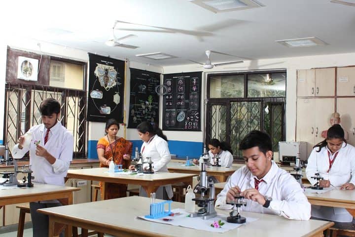 Amity International School-Chemistry Lab